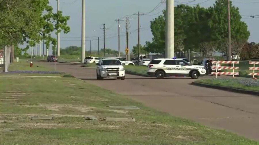 Pelo menos quatro pessoas foram levadas com ferimentos para o hospital
