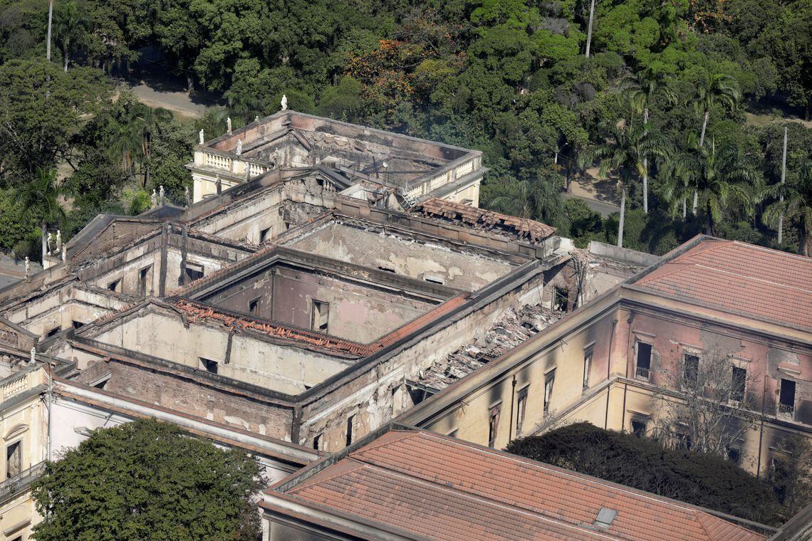 Uma comissão da Unesco visitou o Museu Nacional no Rio de Janeiro