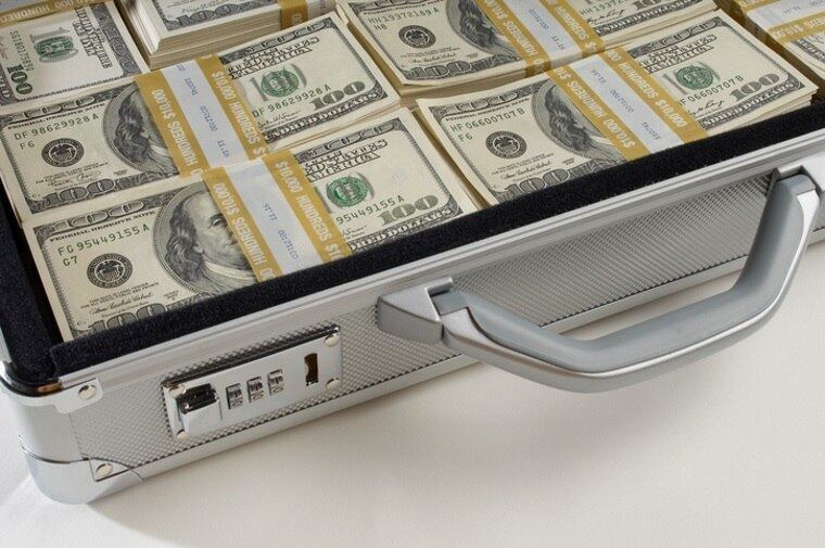 E para tanto escolheu os mesmos números que apostou nove anos antes, quando foi o premiado, na mesma loteria na cidade de Chicago, Estados Unidos. As informações são do Daily News