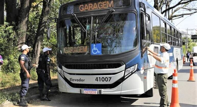 Somente nesta semana, prefeitura de BH emitiu 152 autuações por irregularidades nos ônibus na capital mineira