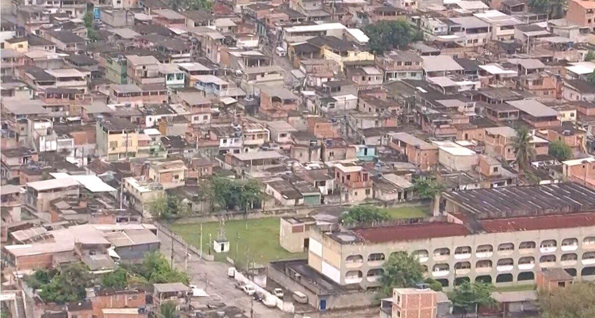 Três policiais militares foram baleados durante operação em Vigário Geral