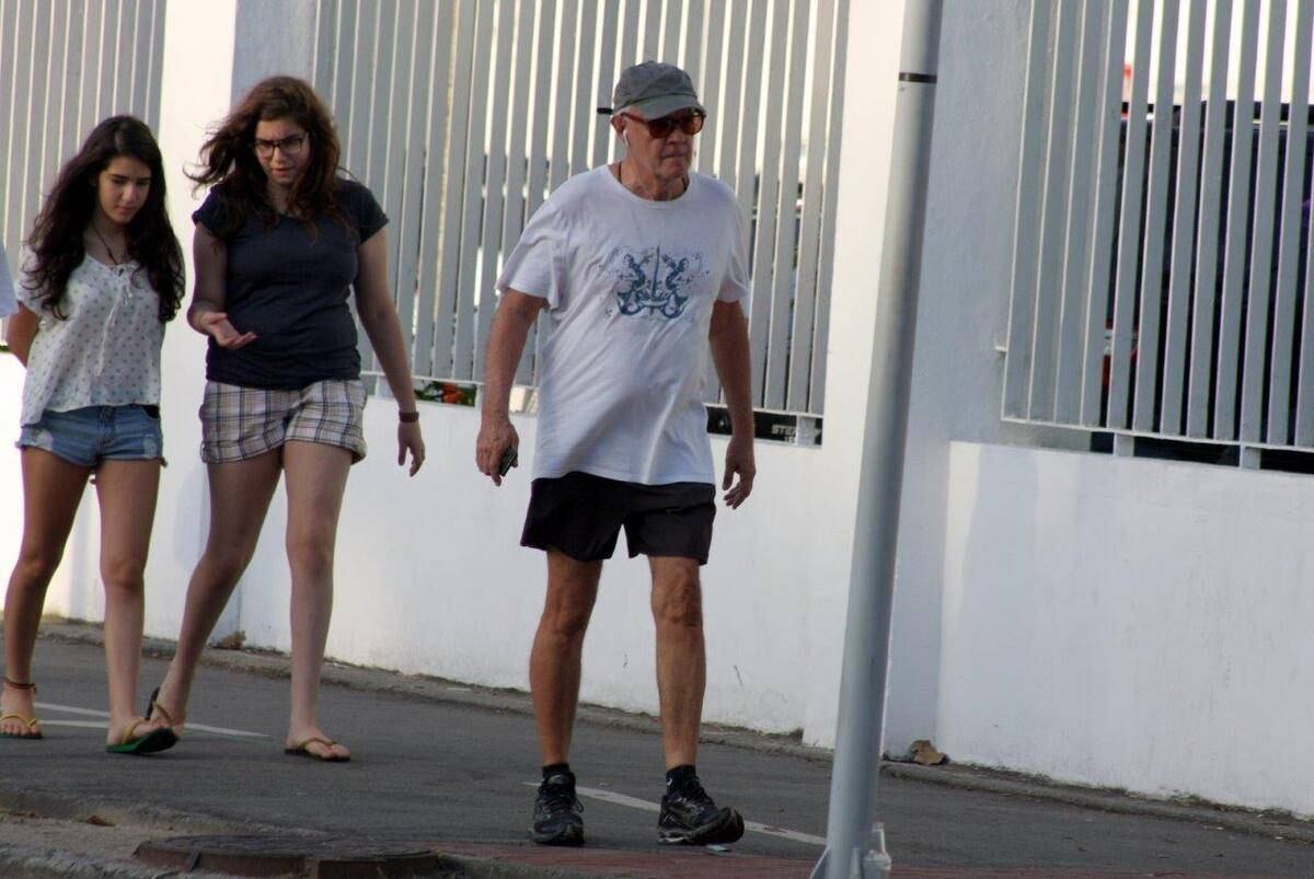 Ator foi fotografado se exercitando na Lagoa Rodrigo de Freitas