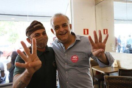 França visitou padaria na zona leste de SP