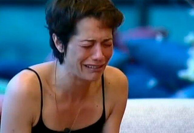 24 horas sem gás

Em A Fazenda 6, Lu Schievano deixou os peões irritados porque não acordou ao ouvir o alarme sonoro para cuidar das cabras. A peoa tentou achar um culpado na hora da punição, mas enquanto se arrependia, houve muita choradeira! 
