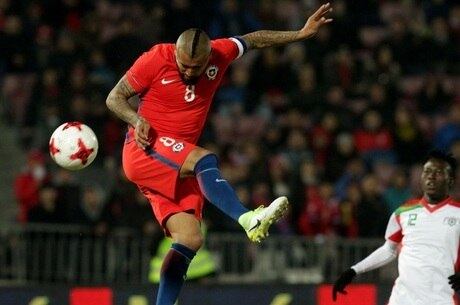 Chile bate Burkina Faso em amistoso preparatório para a Copa das Confederações