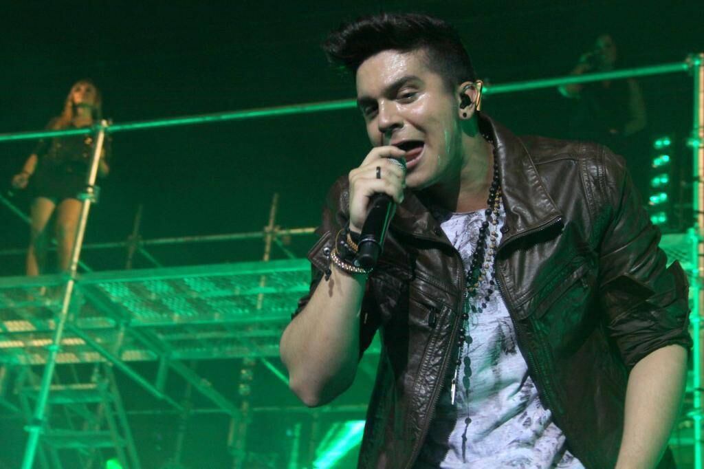 Fãs são impedidas de ver show de Luan e se revoltam no Rio