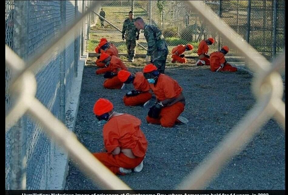 — Guantánamo foi construída com uma única finalidade: destruir seres humanos. Havia um sinal na parede em que se lia "Rodeo Range". Um rodeio é onde você quebra cavalos. Lá, eles tentam quebrar seres humanos