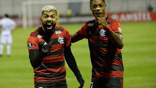 Bruno Henrique deu excepcional passe para Gabriel. Ele teve sangue frio e marcou