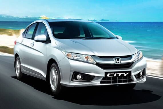 A Honda vai renovar de uma só vez toda a sua gama de veículos nacionais em 2014. Depois de Fit (maio) e Civic (julho), o sedã compacto City passará por mudanças profundas em setembro, chegando às lojas antes mesmo do Salão do Automóvel de São Paulo, marcado para o fim de outubro. Confira nas próximas imagens todos os detalhes do City 2015

Texto: Diogo de Oliveira, do R7