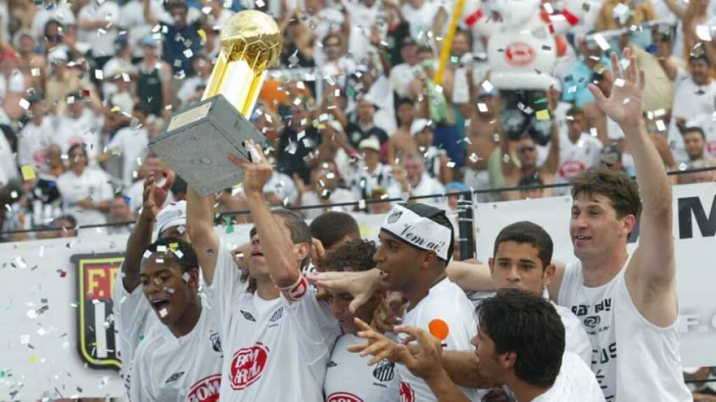 O Santos levou o Troféu Osmar Santos em 2004, com 41 pontos, a mesma pontuação de Ponte Preta e São Paulo, mas levando vantagem no critério de desempates. Ao final da competição, o Peixe acabou conquistando o título brasileiro, o primeiro a ser disputado em pontos corridos.