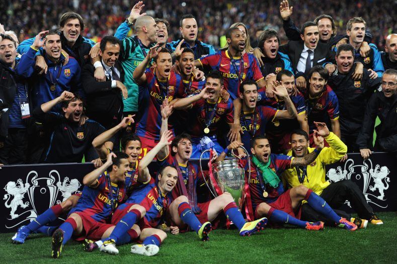 

Barcelona (2010/2011)



Victor Valdés, Daniel Alves, Piqué, Mascherano e Abidal; Sergio Busquets,
Xavi Hernández e Iniesta; Pedro Rodríguez, David Villa e Messi. Téc: Pep Guardiola

