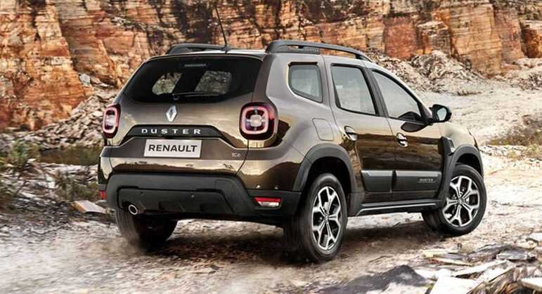 Modelo conta com rodas de liga leve de 17 polegadas