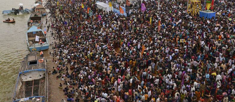 Tumulto aconteceu em uma escada de acesso às margens do rio Godavari