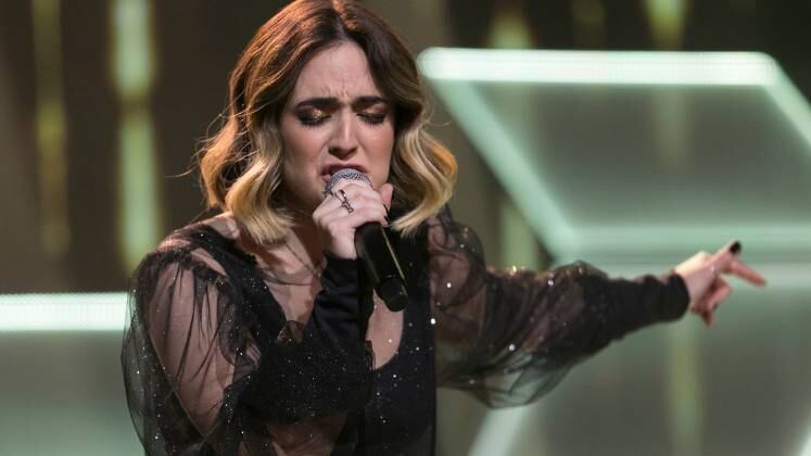 Cantora e compositora profissional, Ariane Villa Lobos, de 25 anos, escolheu um grande clássico para chegar ao topo da temporada e levar o prêmio, Feeling Good, de Nina Simone, e levantou 97 jurados.

A grande final do Canta Comigo 4 acontece neste domingo (26), a partir das 18 horas, na Record TV. Não perca!