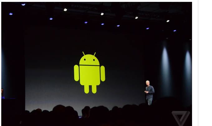 Alfinetada no Android
Tim Cook aproveitou para alfinetar o sistema operacional do Google durante sua fala. Segundo o CEO, metade dos consumidores chineses da Apple abandonaram um Android.

— Eles compraram um celular Android por engano... E agora eles procuram uma experiência melhor, uma vida melhor
