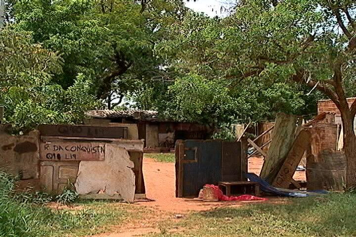 Um parente da mulher teria procurado o Conselho e manifestado interesse em cuidar das crianças. O caso corre em segredo por envolver menores de idade