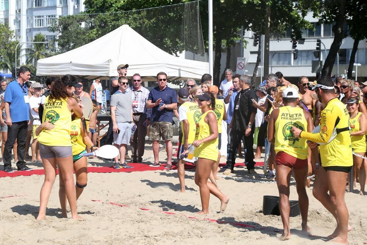 Ele acompanhou atento a partida