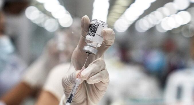 A vacina AstraZenca vinda da Índia teve o prazo estendido de 6 para 9 meses