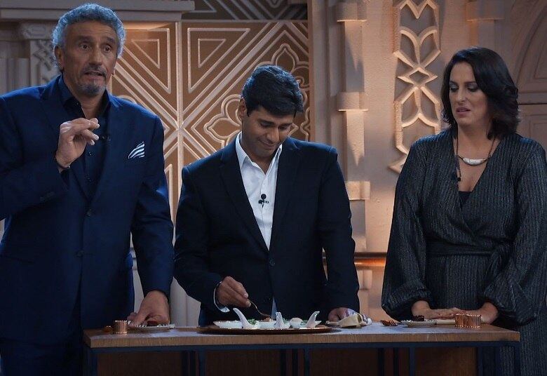 Será que os jurados gostaram da apresentação do
prato dos chefs? Não perca ao programa desta quarta-feira (19), às
22h30, na Record TV. 

Assista às íntegras do programa no canal do Youtube
