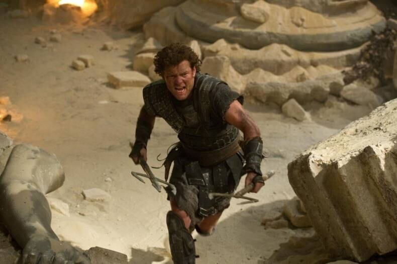 Outro ator que entende do universo dos herois é o australiano Sam Worthington, de 37 anos. Ele interpreta o heroi mítico grego Perseu, que mata a Medusa, em Fúria de Titãs