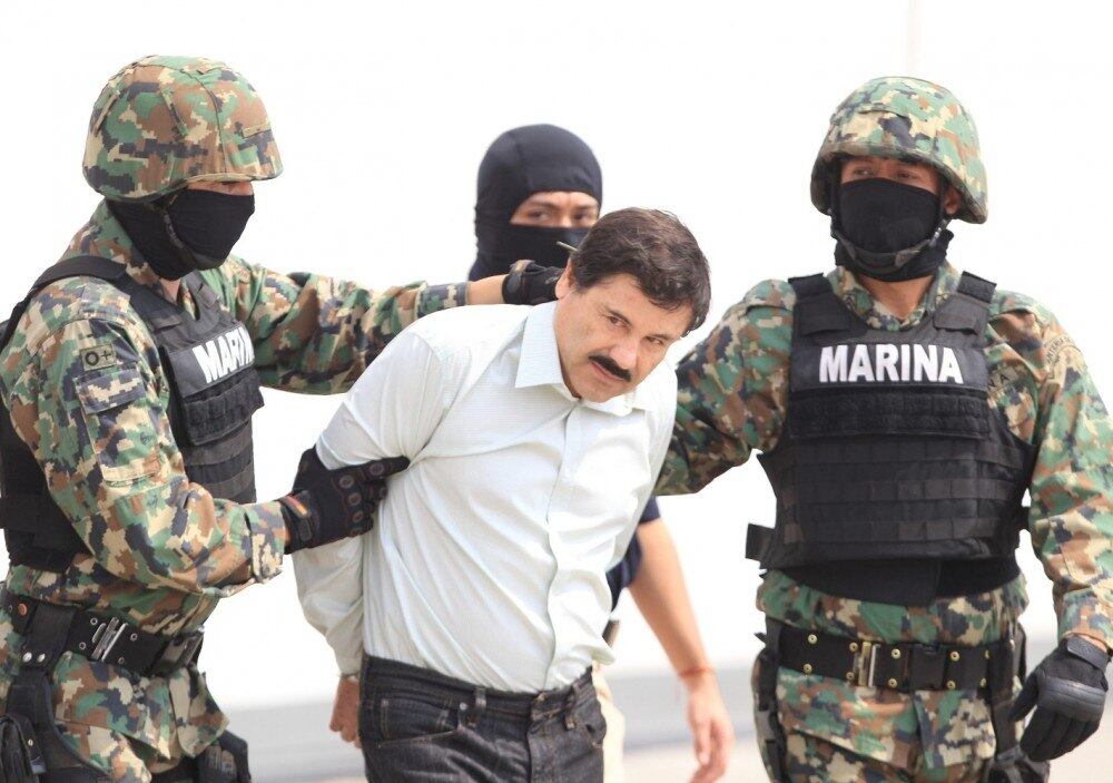 Em 2014, a Polícia Federal Mexicana prendeu Joaquín Guzmán Loera, o El
Chapo, chefe do cartel em um tiroteio perto de um condomínio onde ele
estava escondido