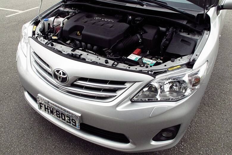 Sedã médio mais vendido da categoria desde 2008, o Corolla só perdeu a ponta para a nova geração do arquirrival Honda Civic em 2013, quando o modelo ganhou motor 2.0 flex já sem o tanquinho auxiliar de gasolina para a partida do motor em dias frios. Tal tecnologia deve estrear nas próximas semanas, junto com o Novo Corolla
LEIA TAMBÉM
Toyota Corolla atual não é mais produzido em Indaiatuba (SP); nova geração chega em março
Saiba tudo sobre carros! Acesse R7.com/carros