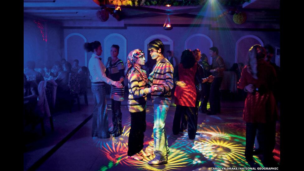 



A reportagem 'O Outro Tibete', de
2009, mostrou a população da etnia uigur na China e rendeu prêmios para
a fotógrafa documentarista Carolyn Drake. Acima, a foto de Hotan, uma
cidade uigur com uma crescente população chinesa.

A exposição Women of Vision está no Museu
National Geographic em Washington até o dia 9 de março de 2014