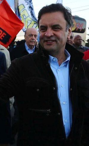 Presidenciável esteve ao lado de outros candidatos na caminhada