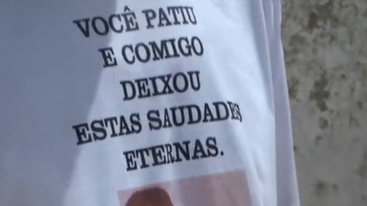 O suspeito de cometer o crime que tirou a vida de mais uma mulher, fugiu logo em seguida. A polícia segue com as investigações.
Para mais casos como esse: O Cidade Alerta vai ao ar de segunda a sexta, às 16h50, e aos sábados, 17h, na tela da RECORD