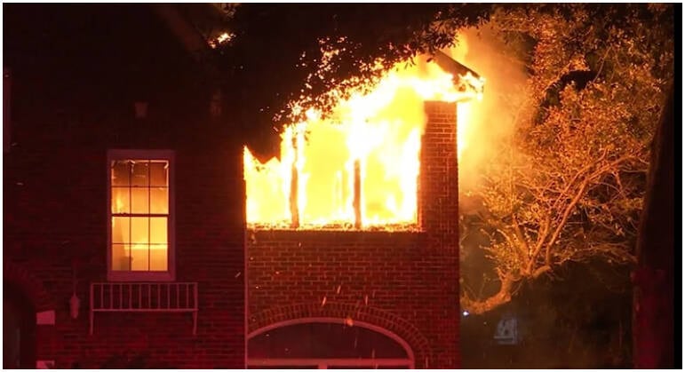 Casa onde Beyoncé passou a infância pega fogo