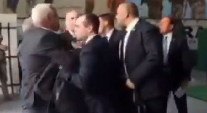 Senador e governador discutem em SP com intervenção dos seguranças