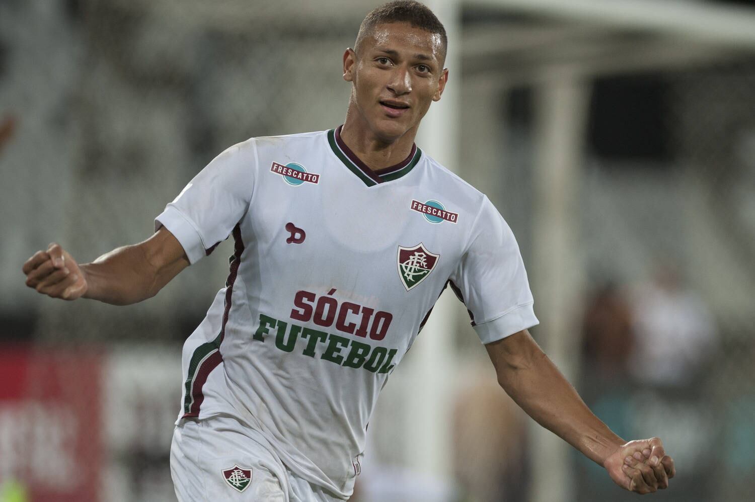 Atacante Richarlison está na mira da diretoria do Palmeiras
