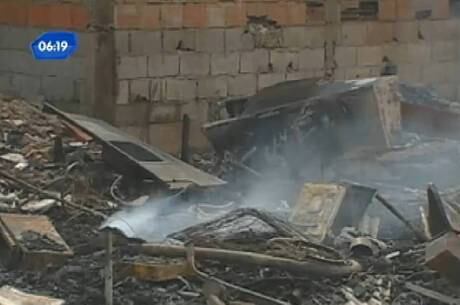 Incidente começou por volta das 2h, na comunidade Vila da Noite