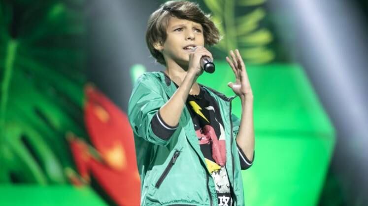 Pedro Pupak mostrou todo seu talento cantando Milton Nascimento, Caçador de Mim. O competidor encantou todos os jurados com a doçura de sua voz