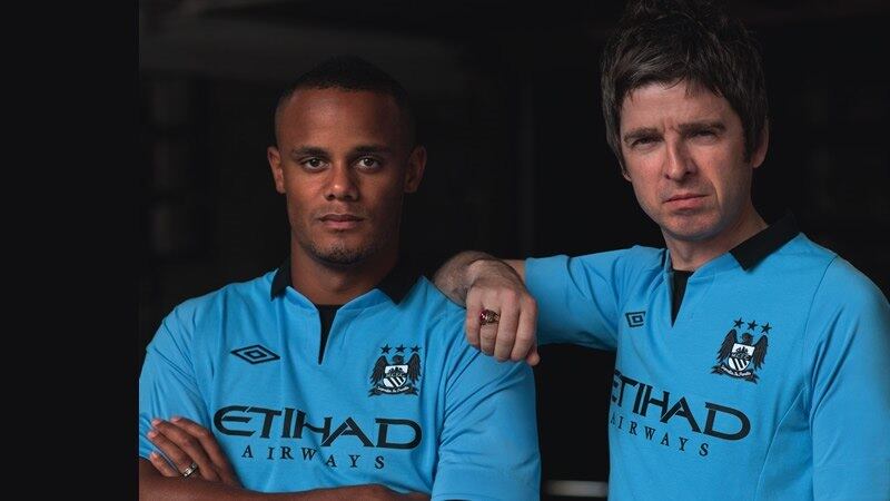 Nesta imagem, Noel aparece ao
lado do zagueiro Company, capitão dos Citizens