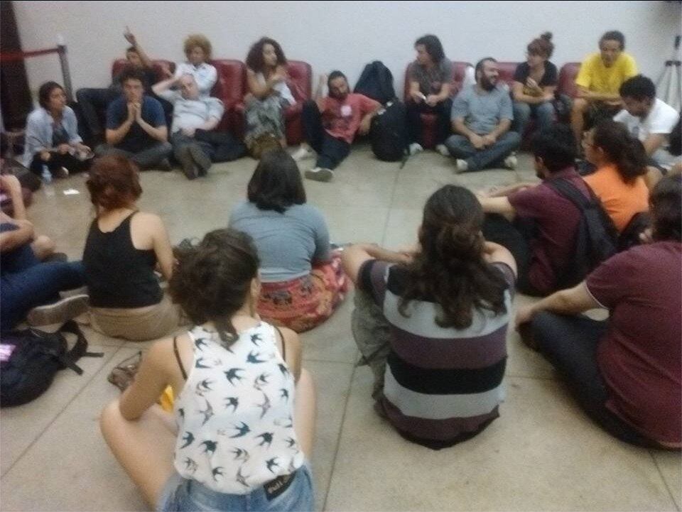 Integrantes de movimentos sociais estão acampados na Câmar