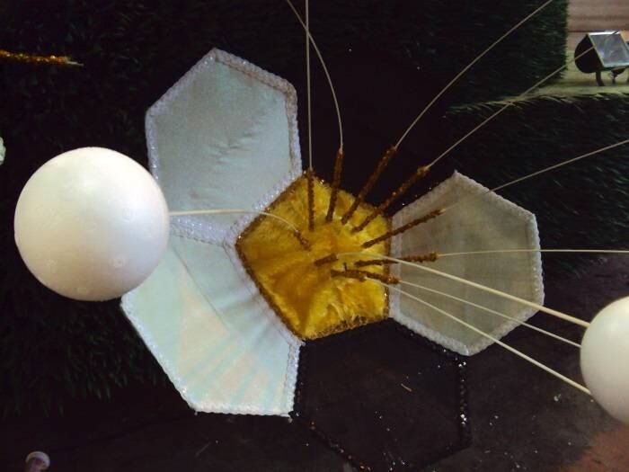 A escola de Ramos vai desfilar na segunda-feria (3)de Carnaval.