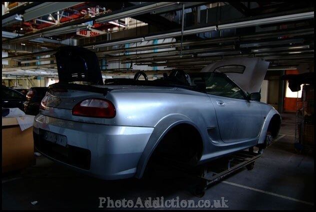 Em 2005, o grupo MG Rover foi à falência e a sua fábrica, precisou fechar as portas