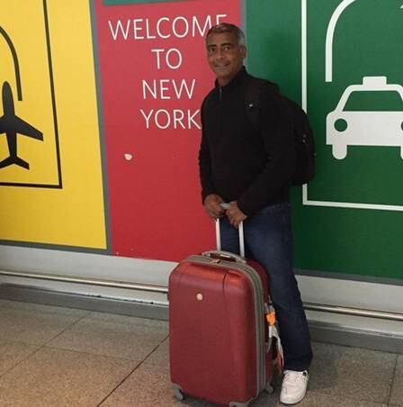 O senador viajou para Nova York à procura de paz, e tem postado bons momentos na terra do Tio Sam