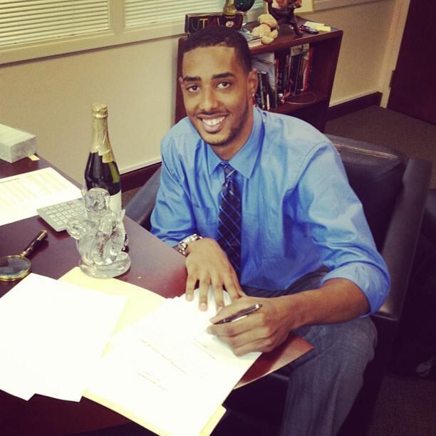 Fab Melo assinou com o Boston Celtics em 2012