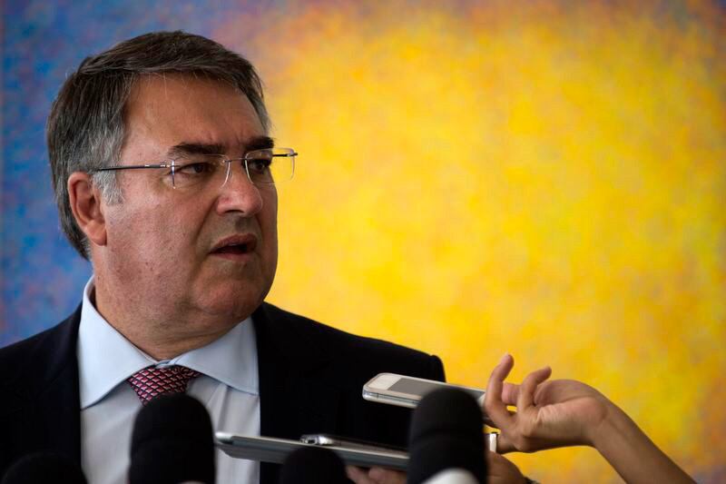 Preferência do eleitorado catarinense por Colombo subiu de 40% em julho para 43% em agosto, de acordo com pesquisa Ibope