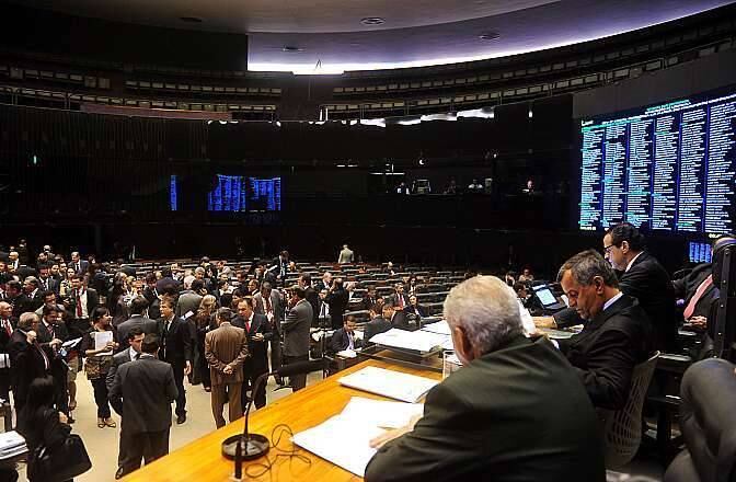 Câmara aprova PNE com metas para Educação até 2024