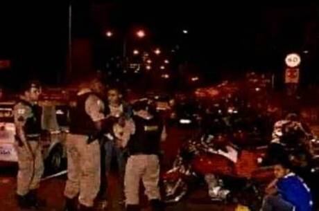 Grupo percorreu oito quilômetros