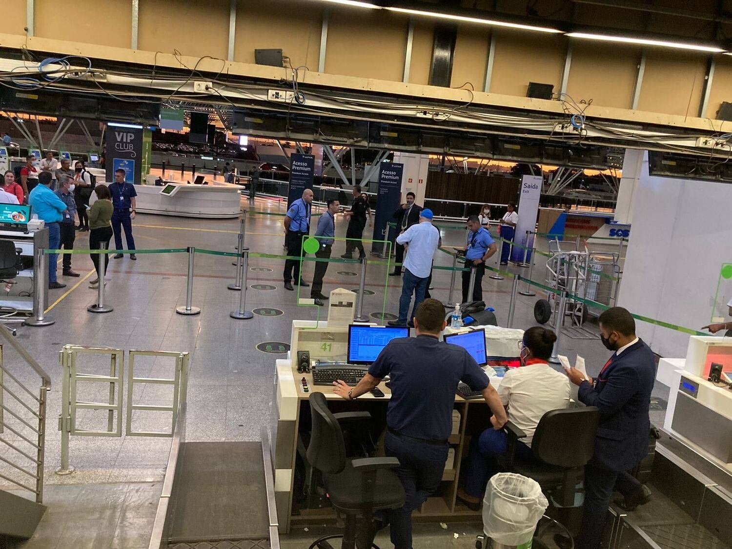 Incidente aconteceu no balcão destinado a passageiros "Black Signature" da Latam, ao lado do balcão da Gol