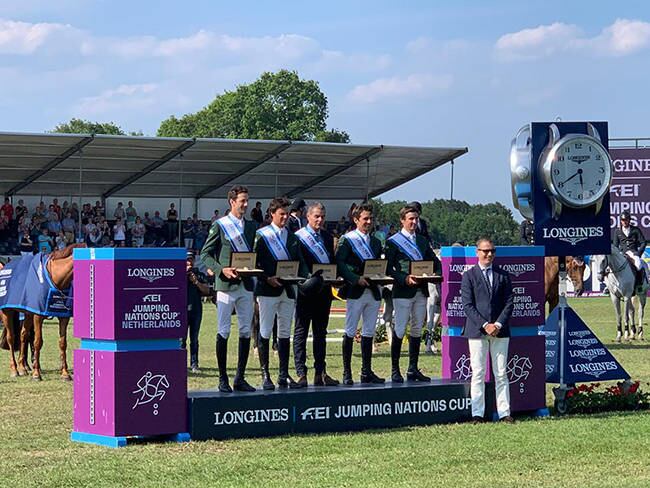 A seleção brasileira de salto conquistou o ouro na Copa das Nações de Hipismo, na Holanda, no domingo 23 de junho. A equipe campeã era formada por Felipe Amaral, Marlon Zanotelli, Pedro Muylaert e Pedro Veniss