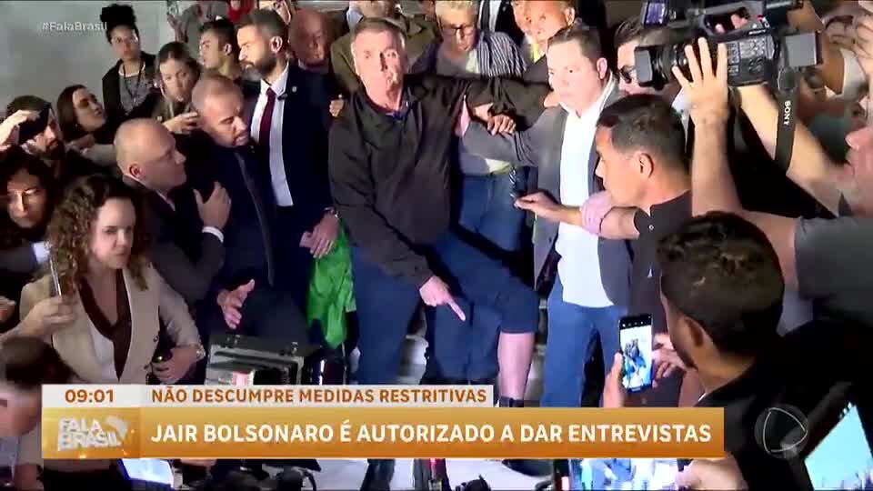 Moraes diz que Bolsonaro não está proibido de dar entrevistas