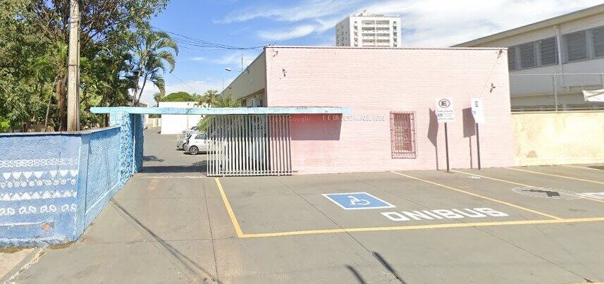 Abuso teria acontecido no banheiro da escola