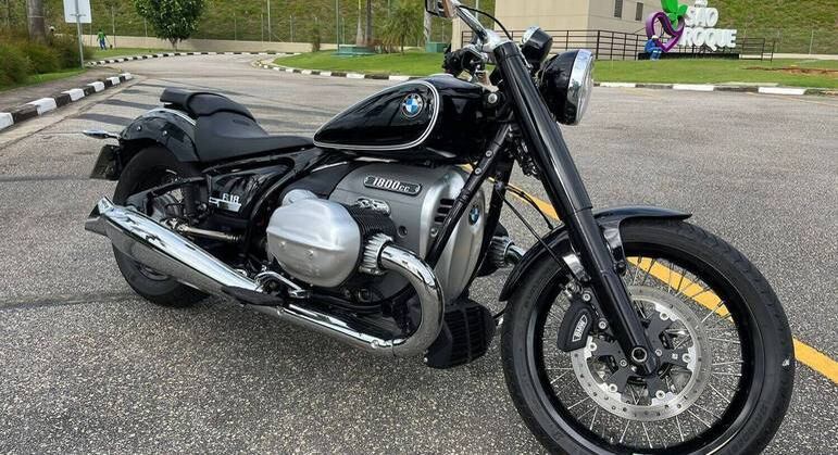 R18 é mesmo uma moto cheia de personalidade