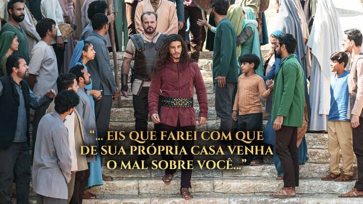 Além disso, Absalão se voltou contra Davi e tomou o trono de Israel. Após o golpe, o monarca precisou deixar Jerusalém para se esconder do próprio filho 