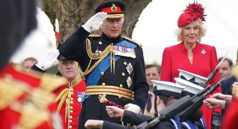 No dia 8 de setembro de 2022, após o falecimento de sua mãe, a rainha Elizabeth 2ª, Charles, o herdeiro direto do trono, torna-se rei sob o nome de Charles 3º. Alguns dias depois, em uma cerimônia tradicional, ele é oficialmente proclamado monarca no Palácio de St. James, em Londres
*Sob supervisão de Celso Fonseca